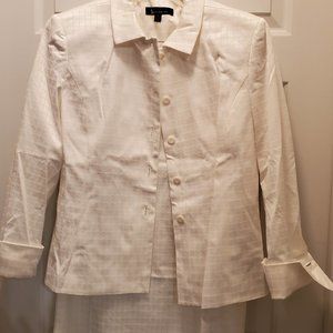 NEVER WORN Larry Levine 3 piece White Suit Size12